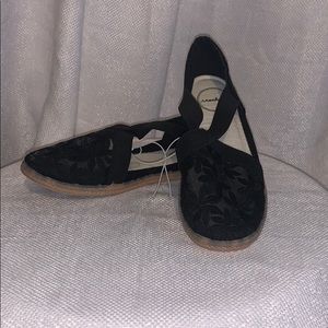Crocket Black lace flats